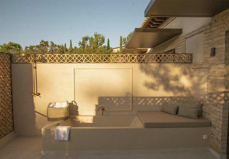 hotel-boutique-baño-terraza-garden-toledo-cigarral-mercedes
